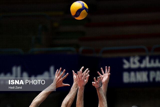 عطایی: بازیکن بیانضباطی کند و باشگاه ماله بکشد؟/ با مدیرعاملها هم برخورد کنید