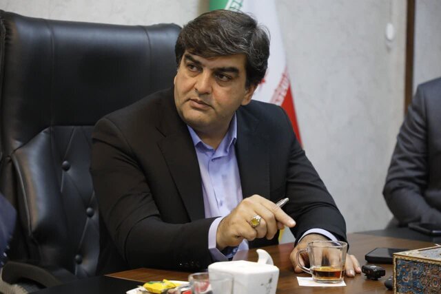فرماندار اردکان: شاهد مراجعه مکرر زوجین جوان با مشکل ناباروری هستیم
