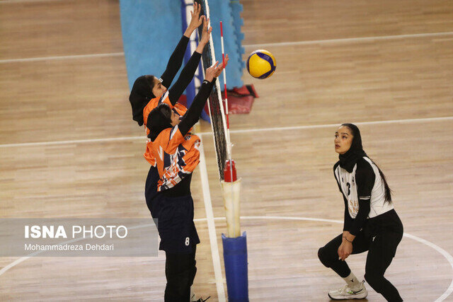 اولین باخت دختران سایپا در لیگ والیبال/ ملوان به پلی‌آف رسید