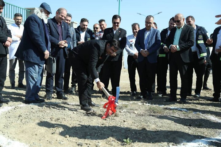 برگزاری آیین کلنگ‌زنی احداث پایگاه اورژانس۱۱۵ در بیمارستان کودکان حکیم
