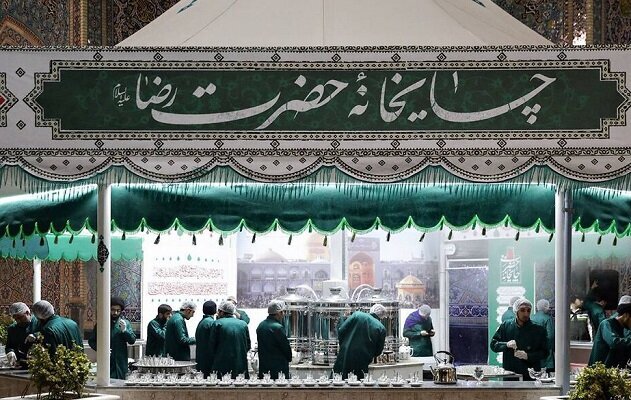 ۲۰ هزار بسته افطاری سبک در چایخانههای حرم رضوی توزیع می شود