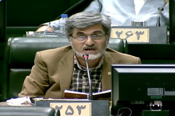 ادعای کوچکزاده درباره تخلف در جداول بودجه