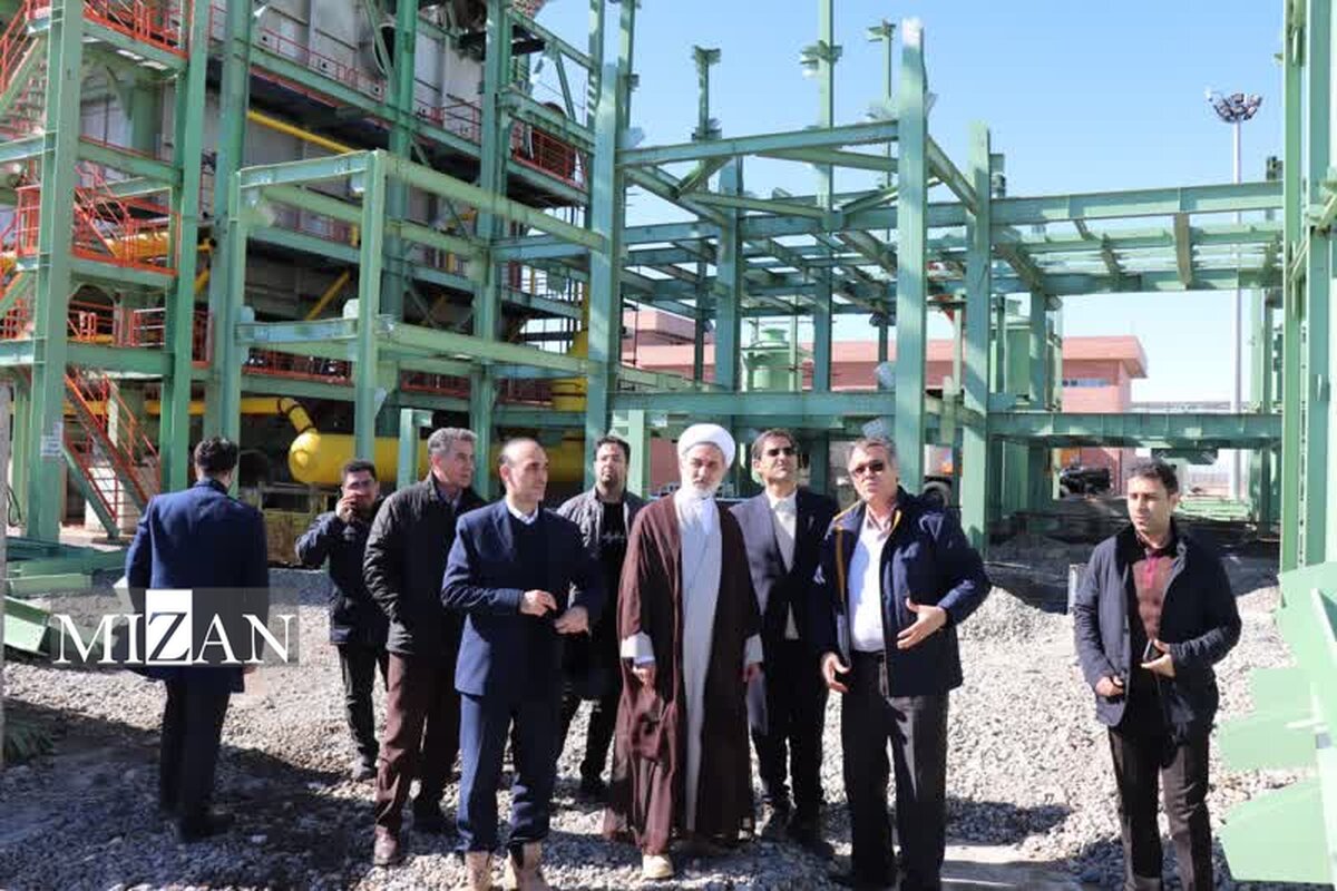 دستگاه قضایی پای کار تولید/ بازدید میدانی رئیس کل دادگستری اردبیل از پروژه راهبردی فولاد استان