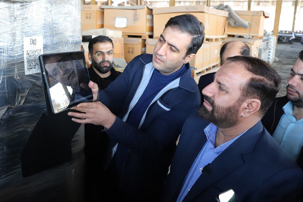 تعیین تکلیف ۱۵ همت کالا در اموال تملیکی/ترخیص بیش از ۱۷ هزار وسیله نقلیه از گمرکات تهران