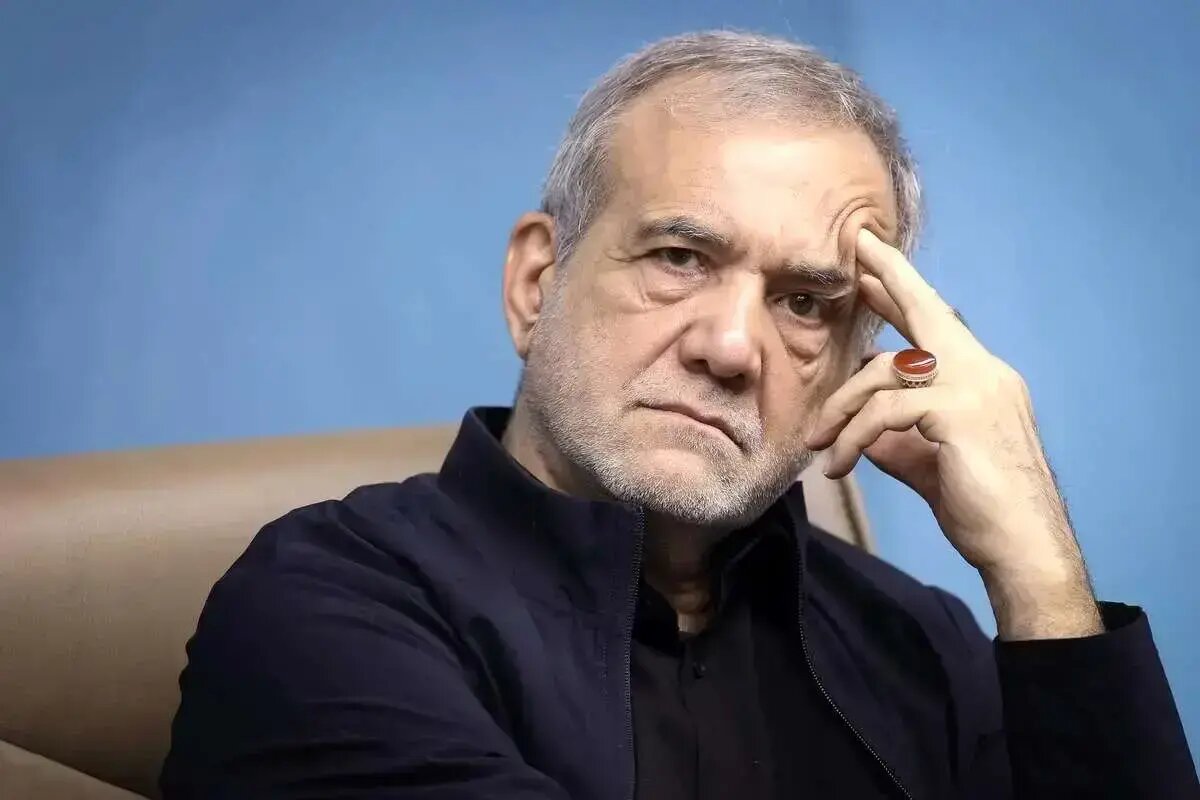 گزارش خبرنگار SNNTV از حضور مسعود پزشکیان در بزرگداشت چهلمین روز شهدای جنایات تروریستی در حرم مطهر رضوی + فیلم