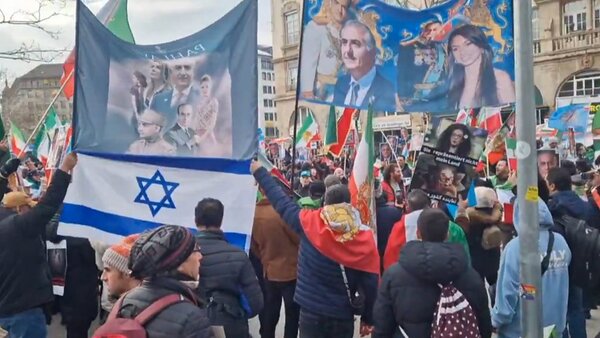 خواسته سلطنت‌طلبان برای مداخله نظامی آمریکا چه نتیجه‌ای خواهد داشت؟