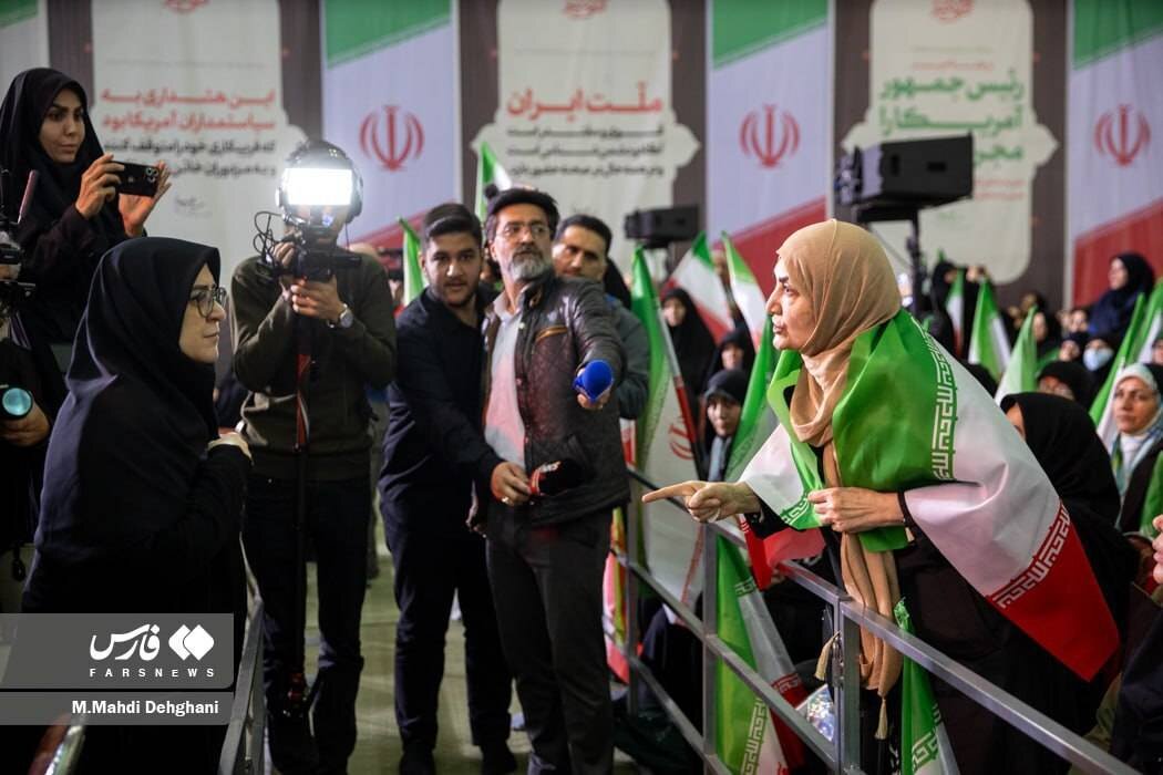 عکس/ مراسم چهلم روز شهادت شهدای دی‌ماه