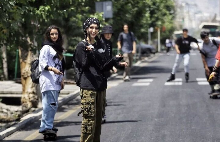 سرمقاله اعتماد/ شکاف بین نسلی چیست و چطور پدید آمده است؟