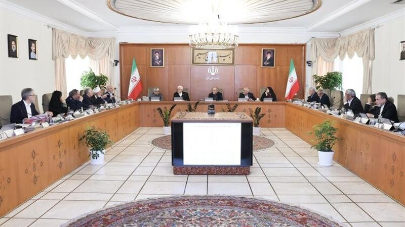 تشریح آخرین وضعیت تأمین دارو و تجهیزات پزشکی در جلسه هیئت دولت