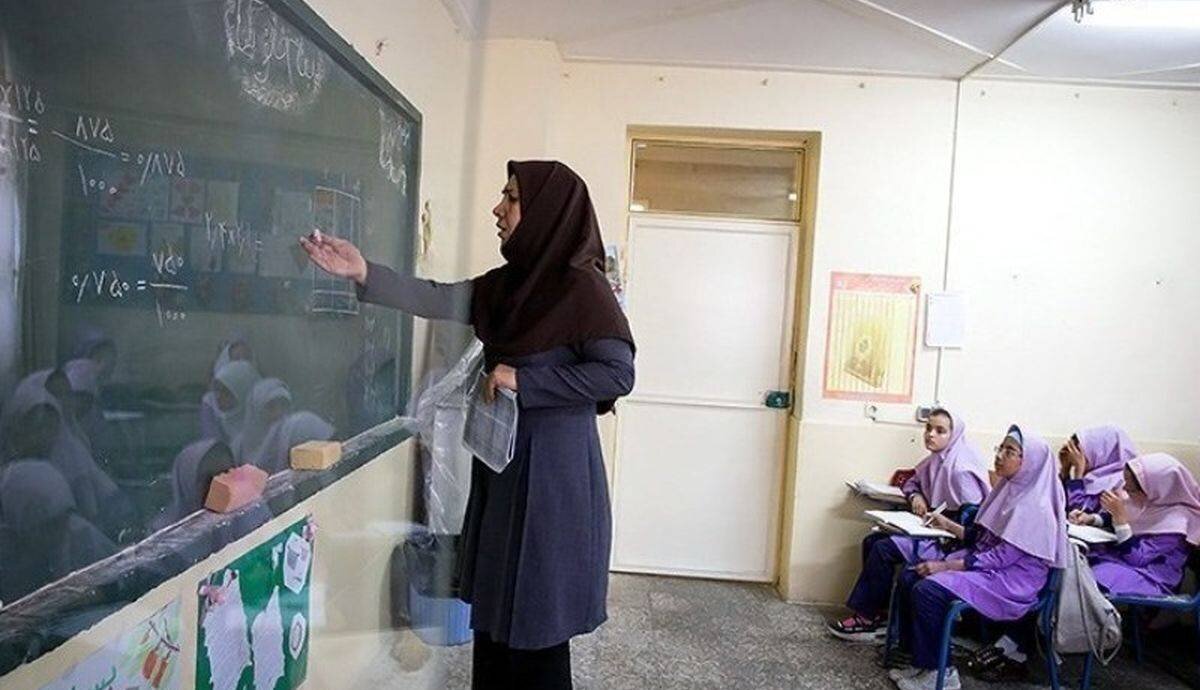 کمبود حدود ۲۰۰ هزار معلم در کشور