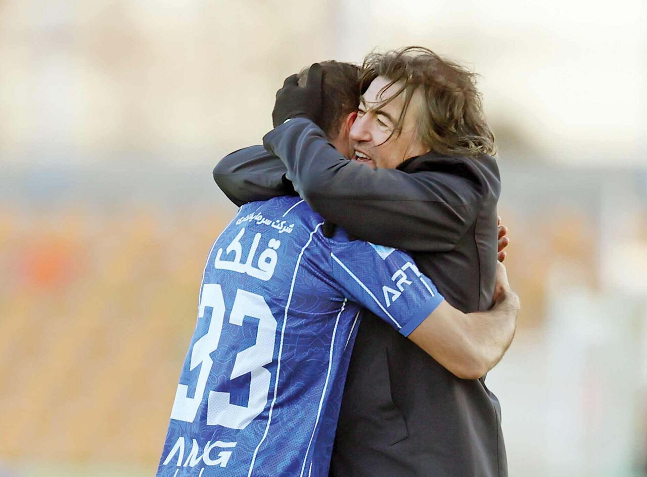 امروز؛ جلسه فوری برای برکناری ساپینتو | آبی ها چند جانشین انتخاب کردند