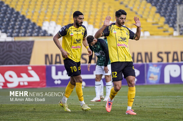 انتقاد پیشکسوت سپاهان از بی‌تعادلی تاکتیکی؛ حمله فقط ارسال نیست