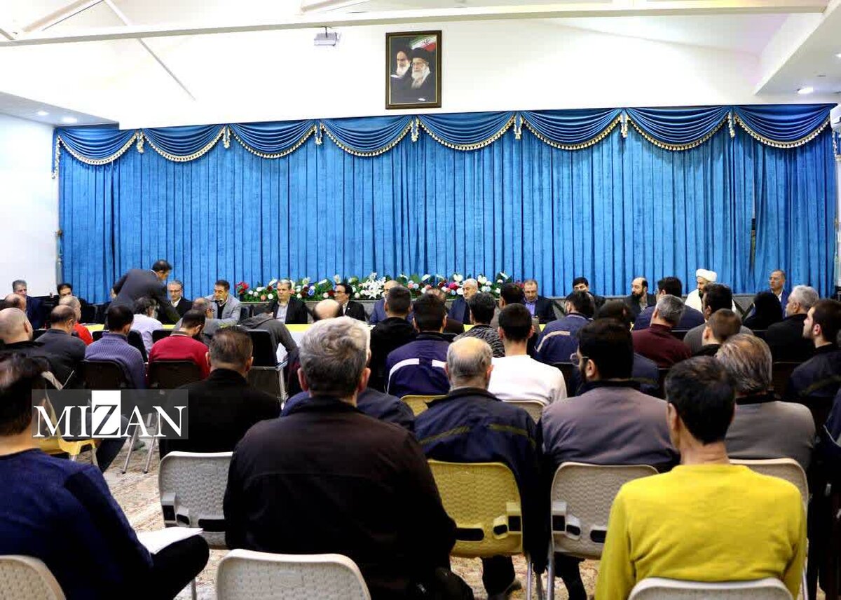 برپایی میزخدمت ویژه مددجویان در ندامتگاه مرکزی تبریز