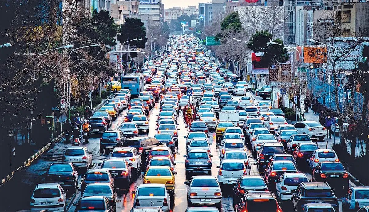 ترافیک سنگین در آزادراه تهران - کرج - قزوین/ پلیس البرز: با سرعت مطمئنه حرکت کنید