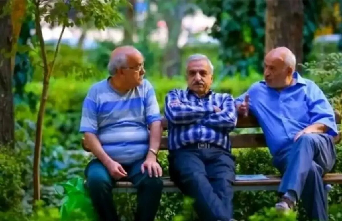 عیدی بازنشستگان لشکری چه زمانی واریز می‌شود؟