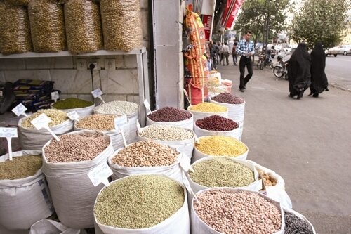 غذا‌هایی در ماه رمضان مناسب است / برنامه غذایی مناسب سحر و افطار برای جلوگیری از ضعف و تشنگی چگونه است؟