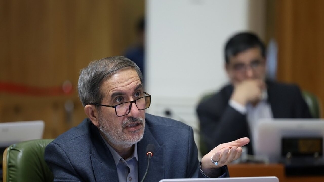 صرفه‌جویی در شهرداری الزام است؛ چرا شهردار برافروخته شد؟