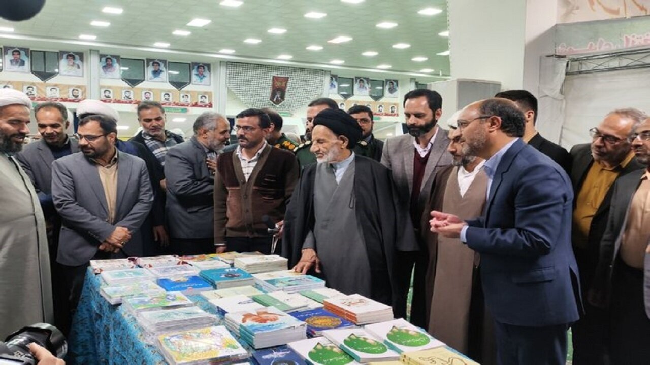 از تذهیب و نقالی تا روایت آیات با هوش مصنوعی در نمایشگاه قرآنی بیرجند