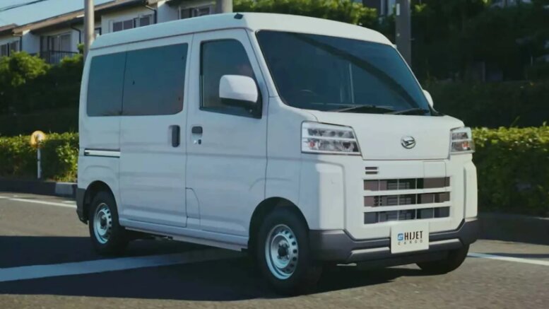 معرفی ون شهری برقی تویوتا، سه برابر گرانتر از نسخه بنزینی!