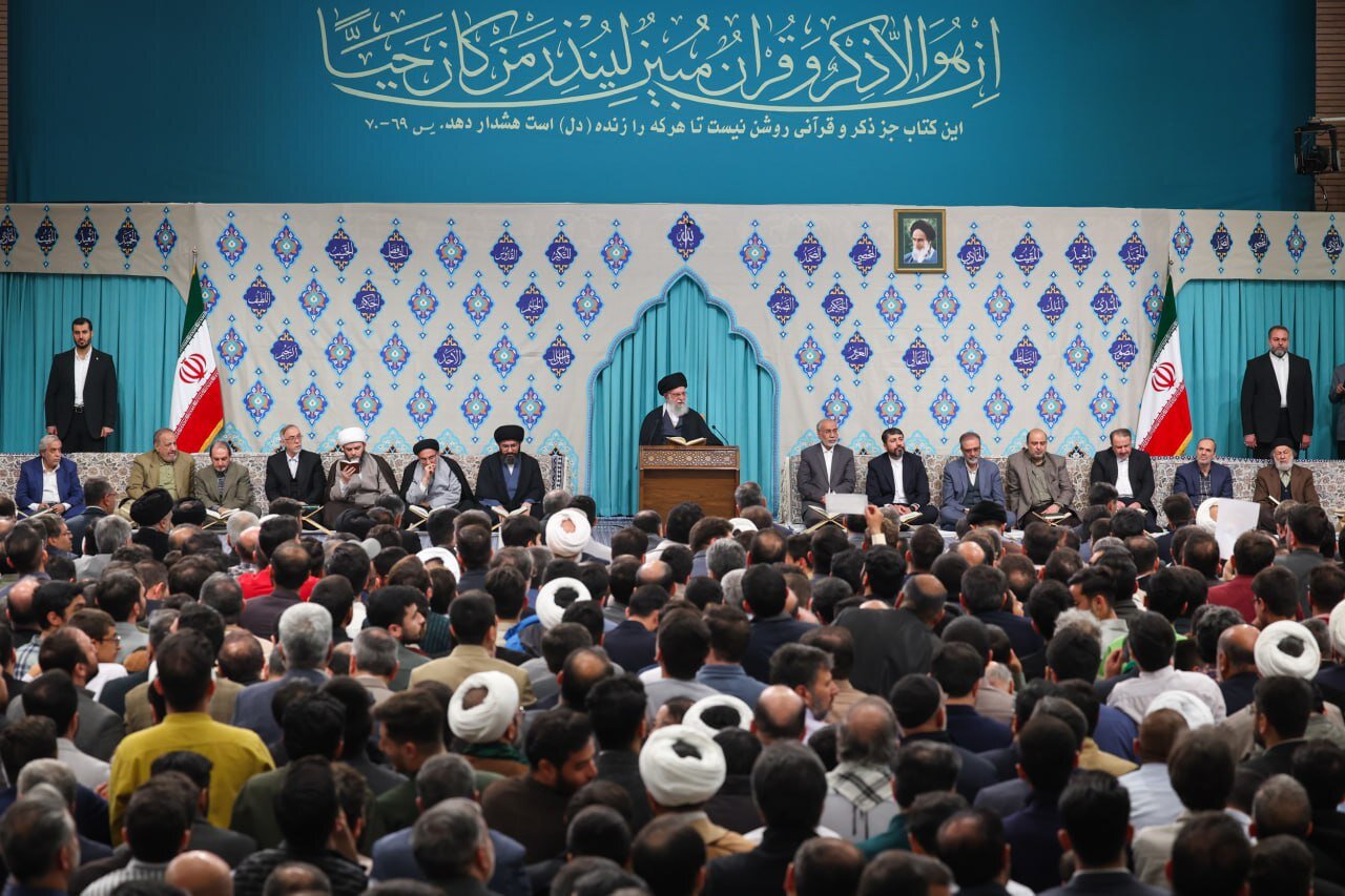 محفل انس با قرآن کریم با حضور رهبر انقلاب برگزار شد