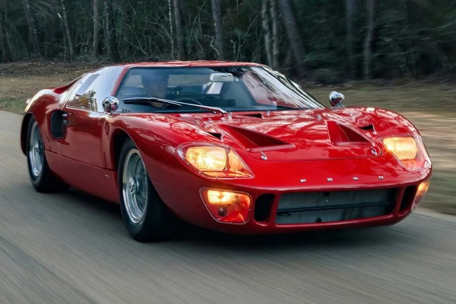 حراج فورد GT40، از پیست لمان تا خیابان با جواهر ۸ میلیون دلاری