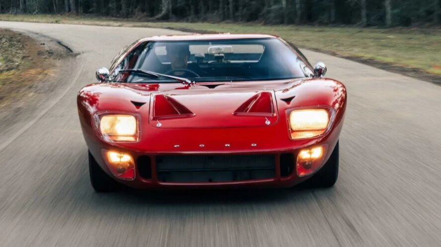حراج فورد GT40، از پیست لمان تا خیابان با جواهر ۸ میلیون دلاری