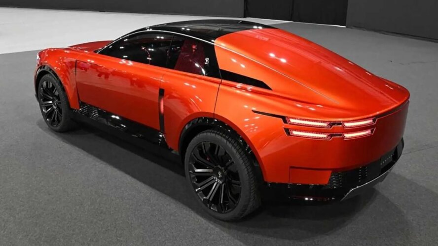 تویوتا سنچوری کوپه با موتور V12 به رقابت با رولزرویس و بنتلی میپردازد!