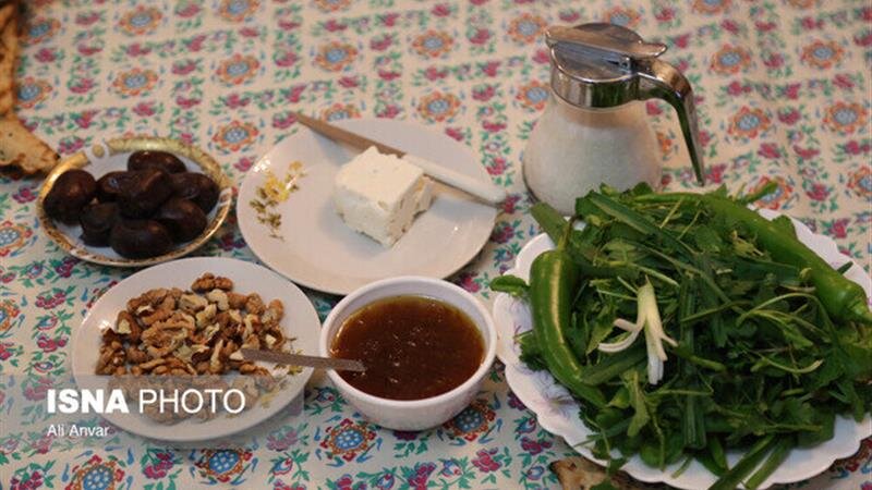 توصیه‌های تغذیه‌ای برای ماه رمضان/ سحری کامل و افطار سبک، رمز سلامت روزه‌داران