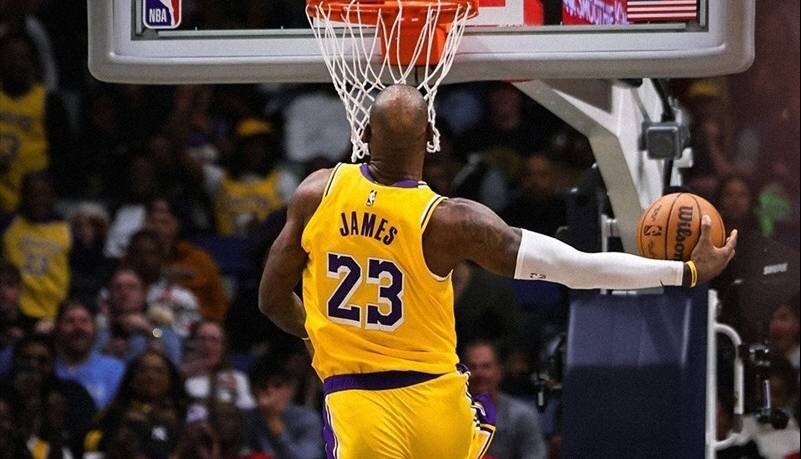 افشای راز غیبت ابدی لبران جیمز در مسابقه اسلم دانک