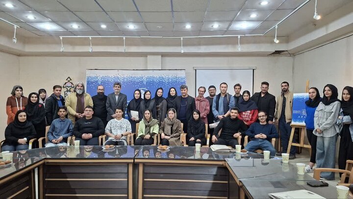 ایزدی: تقویت زیرساخت‌های هنری مسیر رشد فرهنگ مرکزی را هموار می‌کند
