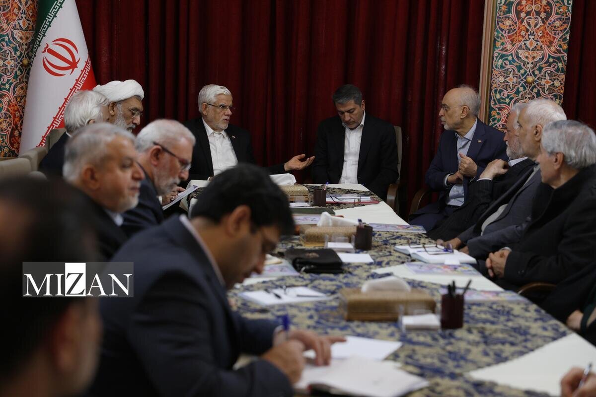 عارف: آمادگی نظامی و اقتصادی دولت نسبت به جنگ ۱۲ روزه افزایش زیادی داشته است