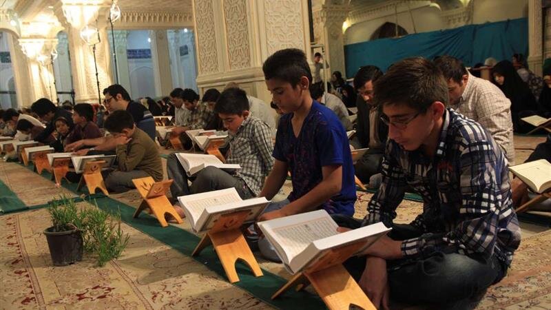 ضیافت قرآن در ۲ هزار مسجد اردبیل آغاز شد