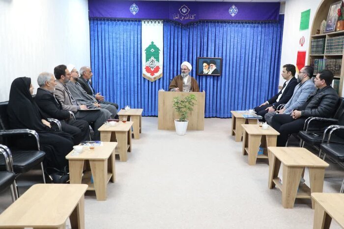 نماینده ولی‌فقیه در سمنان: داوطلبان انتخابات شوراها خدمت را هدف قرار دهند