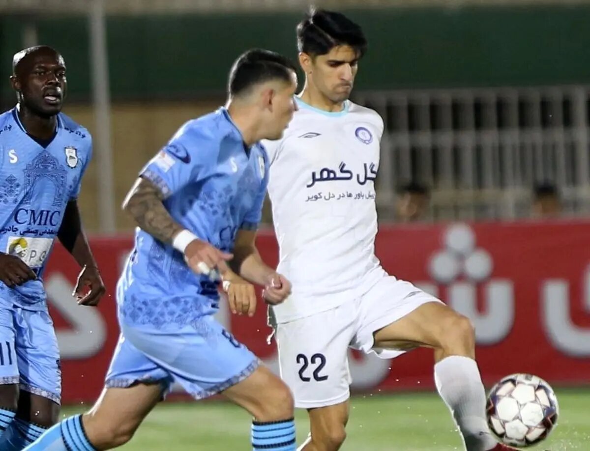 چادرملو ۵-۱ گلگهر: تحقیر صدرنشین در کویر