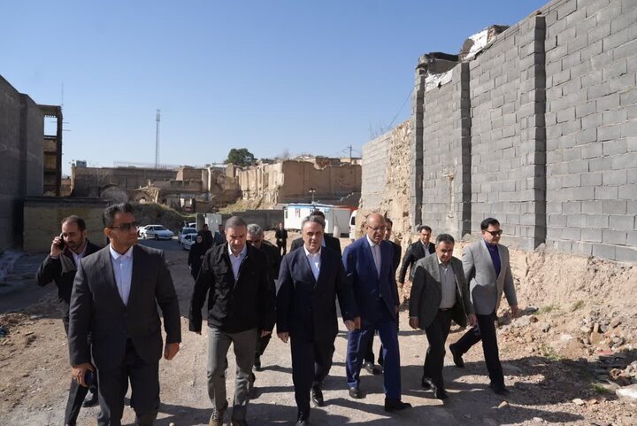 استاندار کرمانشاه: اقدامات احیای بافت تاریخی کرمانشاه باید شتاب بگیرد