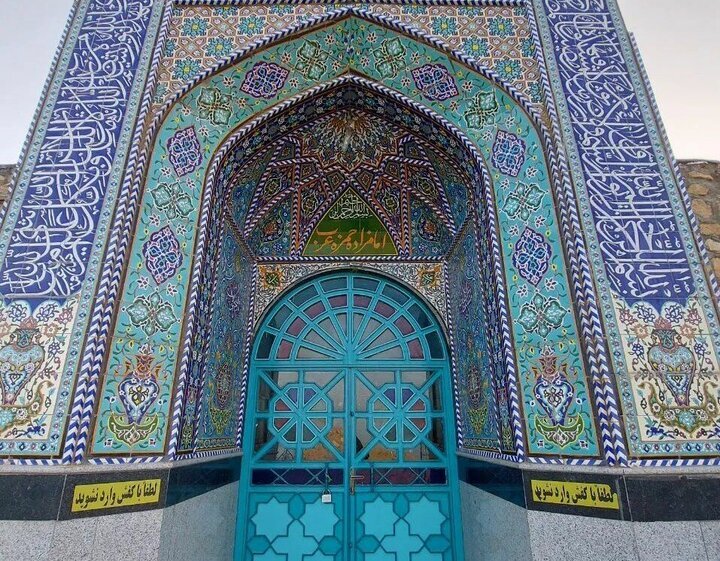 از بام ایران تاسفره‌های افطار؛ امامزاده حمزه عرب میزبان روزه داران