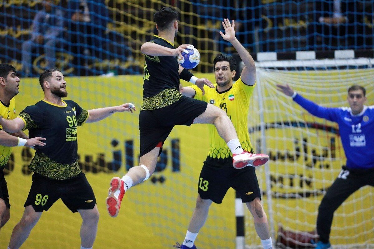 لیگ برتر هندبال مردان| پایان تعقیب و گریز تیم‌ها در هفته چهاردهم؛ استقلال صدرنشین ماند