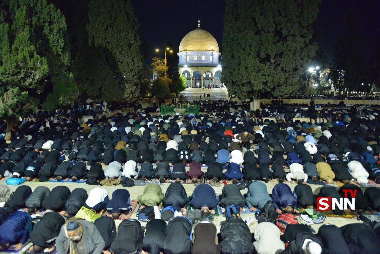 حضور گسترده نمازگزاران در نخستین جمعه رمضان در مسجدالاقصی + عکس