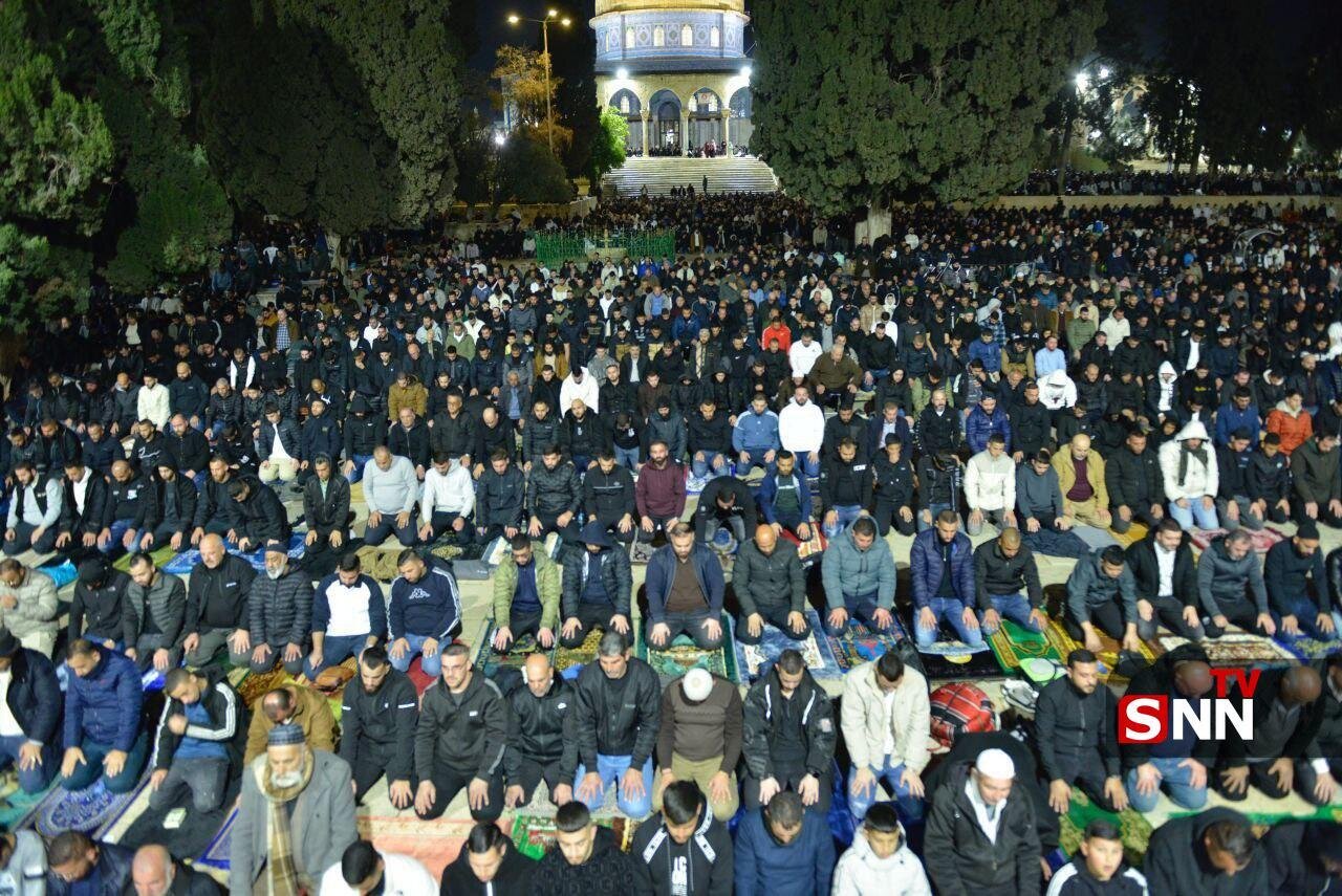 حضور گسترده نمازگزاران در نخستین جمعه رمضان در مسجدالاقصی + عکس