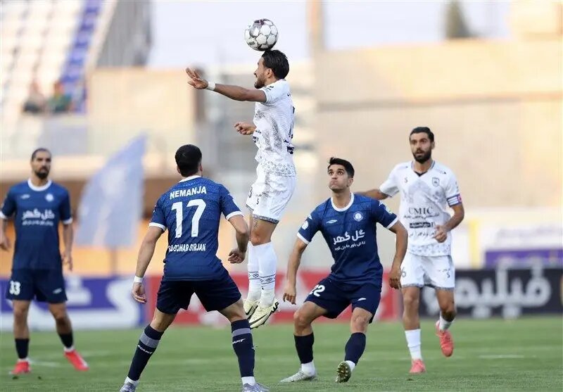 برنامه دیدارهای فوتبال امروز / جدال پرسپولیس و خیبر با چاشنی انتقام
