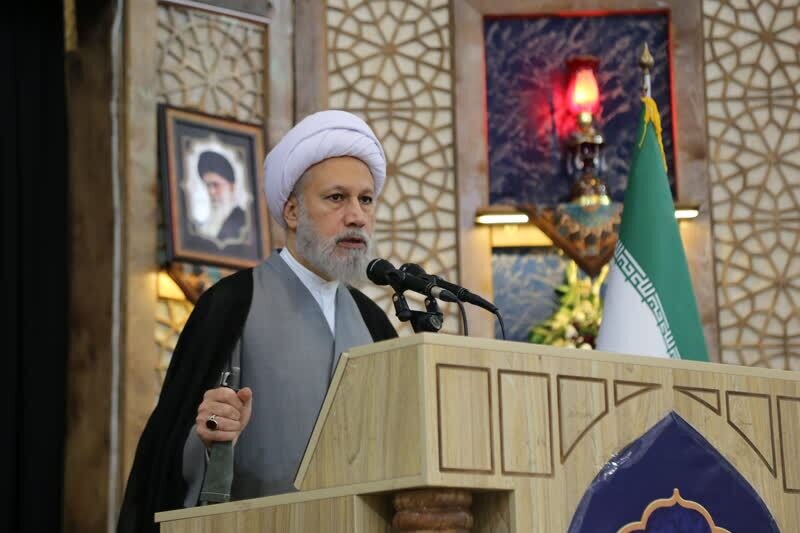 نمایش ناوهای جنگی، حربه تکراری دشمن برای ارعاب ملت ایران است