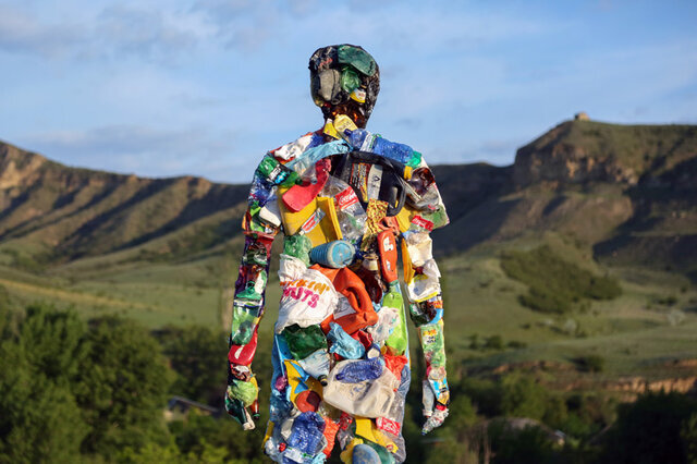 مجسمهسازی با مواد بازیافتی؛ هنری پایدار و نجاتبخش محیط زیست