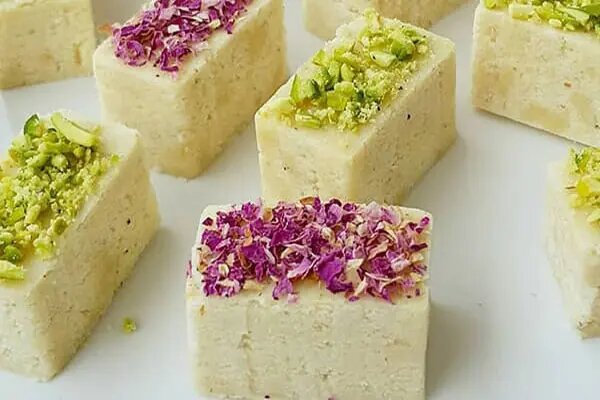 لذت یک لقمه شیرین و عطر زنجبیلِ تازه با حلوا زنجبیلی