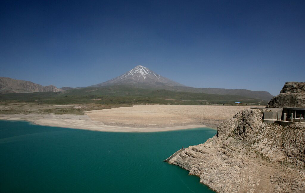 ۱۶۵ لیتر آب از سد لار به تهران می رسد