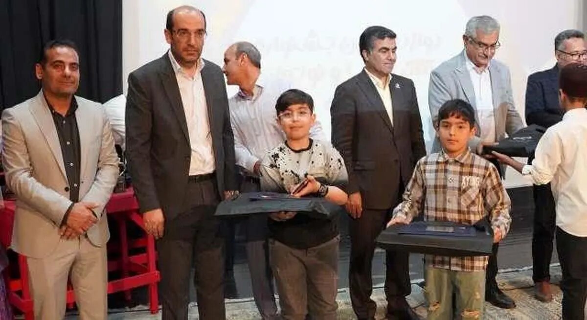 برترینهای دوازدهمین جشنواره تئاتر «کودک و نوجوان» جزیره خارگ معرفی شدند