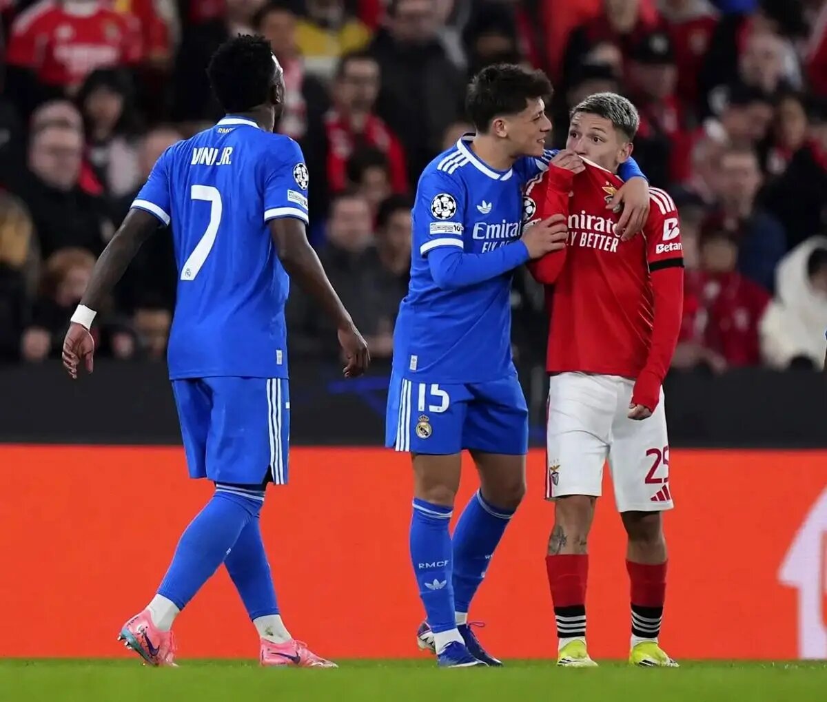 دفاعیه وکیل ستاره جنجالی بنفیکا: همه اخبار کذب است