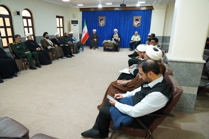 تاکید امام جمعه بوشهر بر آمادگی برای مدیریت فرهنگی و اجتماعی در نوروز