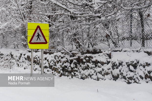 محور کرج - چالوس به‌دلیل فعالیت کارگاه جاده‌ای تا ۱۸ اسفند مسدود شد