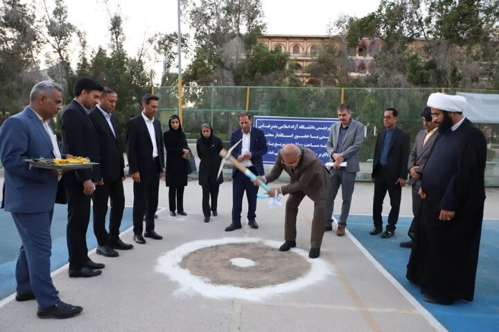 سه پروژه عمرانی دانشگاه آزاد بندرعباس کلنگ‌زنی شد