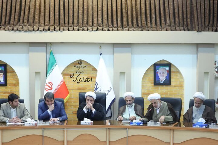 استاندار کرمان: نیازمند تقویت سرمایه اجتماعی، اتحاد ملی و انسجام هستیم